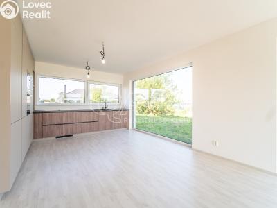 Продажа семейного дома Sibřina, Žitná 621 č. 8