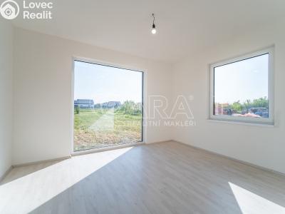 Продажа семейного дома Sibřina, Žitná 621 č. 11