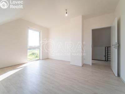 Продажа семейного дома Sibřina, Žitná 621 č. 20