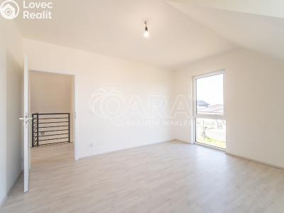 Продажа семейного дома Sibřina, Žitná 621 č. 23