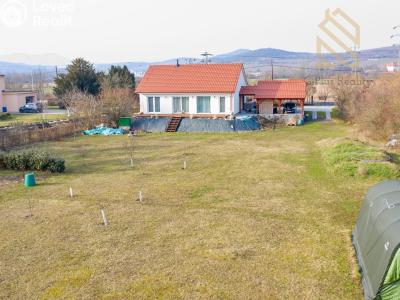 Prodej rodinného domu Píšťany č. 12