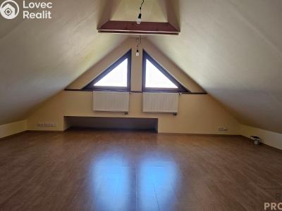 Prodej rodinného domu Jesenice, Vestecká č. 15