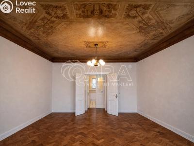 Аренда квартиры 4+1 Praha, Pařížská č. 10