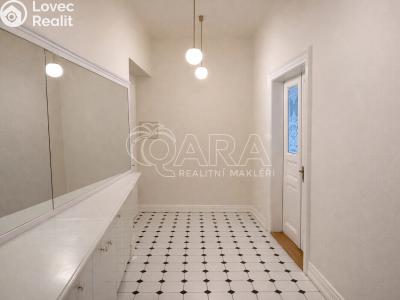 Аренда квартиры 4+1 Praha, Pařížská č. 14