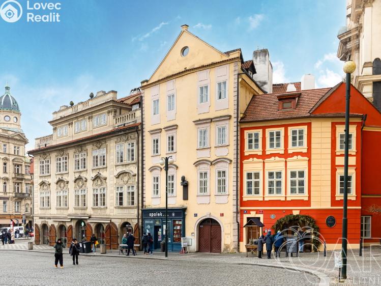 Prodej bytu 4+1 Praha, Malostranské náměstí 4/27 č. 2