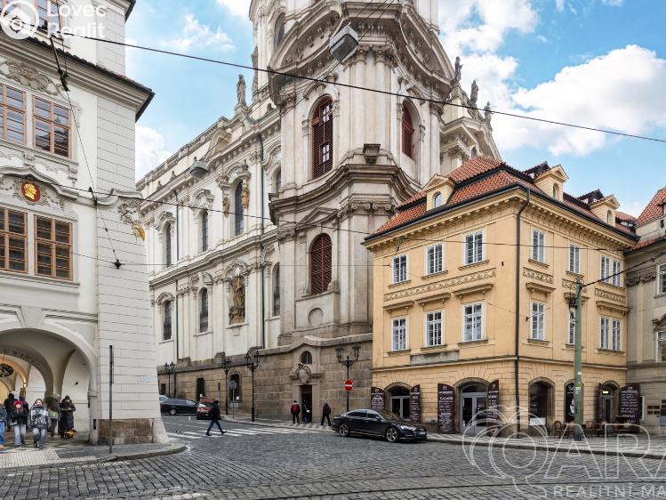 Prodej bytu 4+1 Praha, Malostranské náměstí 4/27 č. 4