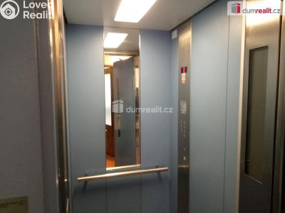 Rent apartment 2+1 Chodov, Revoluční č. 54