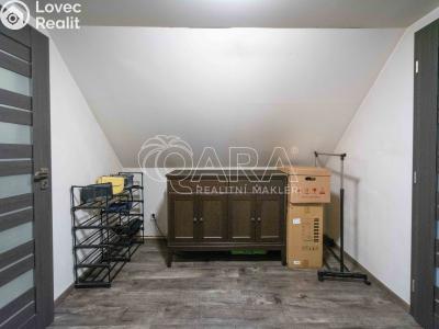Prodej rodinného domu Chorušice č. 16