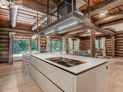 Продаж сімейного будинку Hradištko, Kersko 847 č. 7