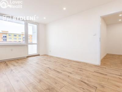 Prodej bytu 2+1 Chomutov, Zahradní 5173 č. 8