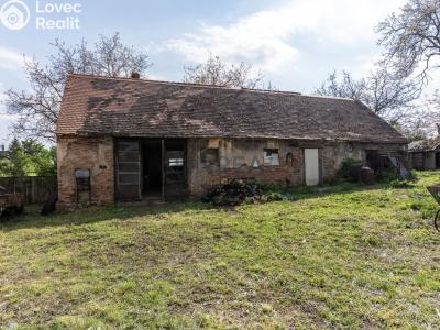 Sale farm buildings Děčany č. 8