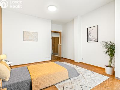 Sale apartment 3+KK Praha, Na Křtině č. 7