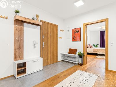 Sale apartment 3+KK Praha, Na Křtině č. 13