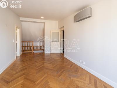 Pronájem bytu 4+KK Praha, Vězeňská č. 14