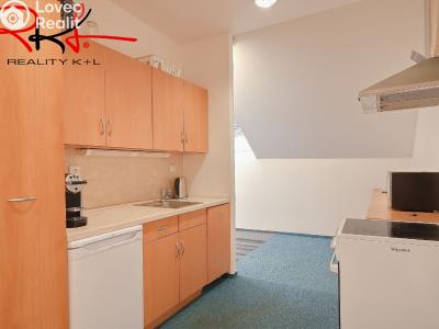 Rent office space Roudnice nad Labem, Husovo náměstí č. 7