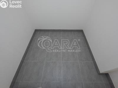 Prodej bytu 2+KK Praha, Tupolevova 506 č. 18