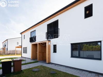 Продажа семейного дома Babice, Starobabická 519 č. 24