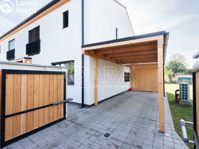 Продажа семейного дома Babice, Starobabická 519 č. 26