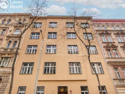 Prodej atypického bytu Praha, Mánesova č. 18