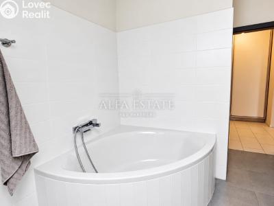 Sale apartment 4+KK Chodov, Bezručova č. 36