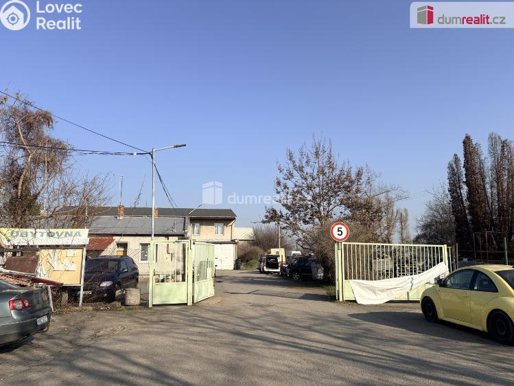 Оренда складу Podivín, Husova č. 1