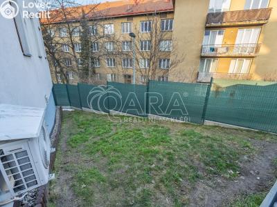 Pronájem bytu 2+1 Praha, Strančická č. 25