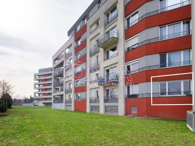 Pronájem bytu 1+KK Praha, Sazovická č. 3
