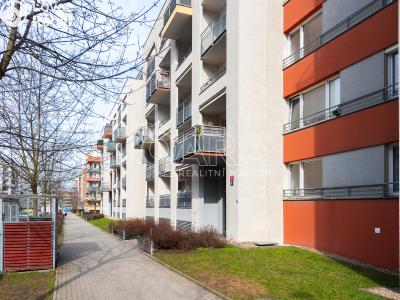 Pronájem bytu 1+KK Praha, Sazovická č. 13