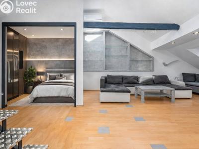 Sale apartment 4+KK Praha, Vltavská č. 16