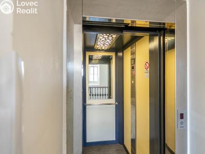 Sale apartment 4+KK Praha, Vltavská č. 24