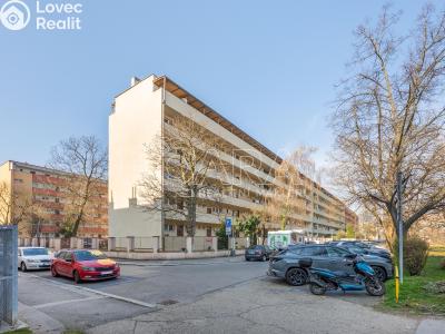 Pronájem bytu 2+KK Praha, Humpolecká č. 17