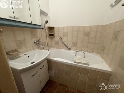 Аренда квартиры 2+1 Sokolov, Boženy Němcové č. 5
