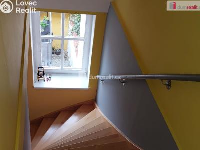 Prodej bytu 4+KK Cheb, Růžový kopeček č. 17