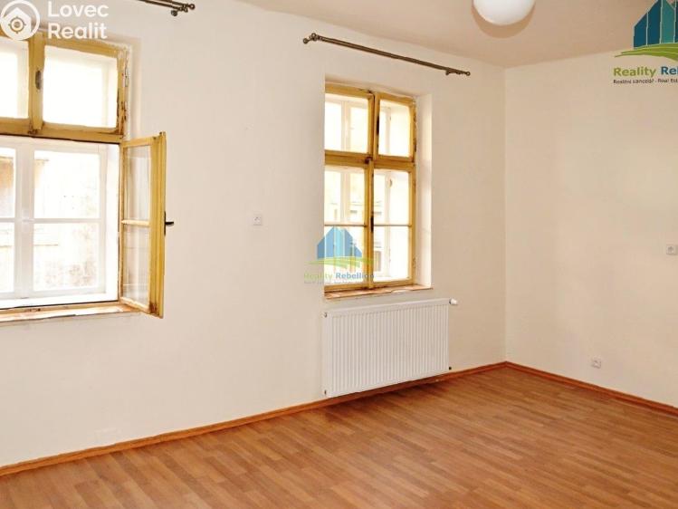 Pronájem bytu 2+KK Cheb, Úzká 372/10 č. 5