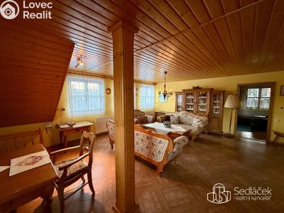 Pronájem bytu 3+1 Valy, Na Stráni č. 11