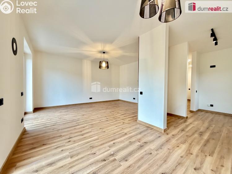 Продаж сімейного будинку Velká Jesenice č. 4