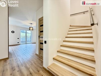 Продаж сімейного будинку Velká Jesenice č. 28