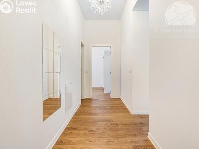 Sale apartment 3+KK Praha, Grafická č. 9