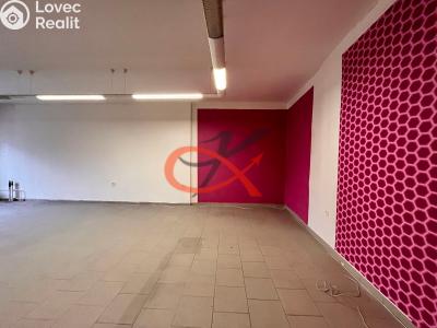 Продажа торгового помещеня Valašské Meziříčí, Náměstí č. 13