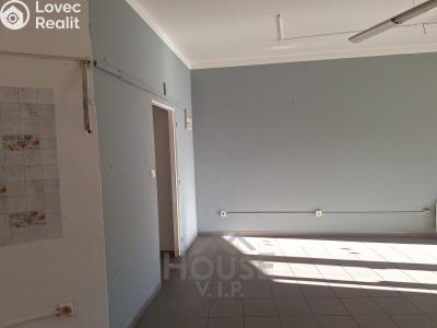 Prodej obchodního prostoru Harrachov č. 7