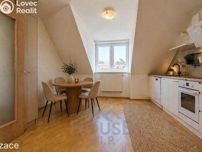 Prodej bytu 2+1 Praha č. 1