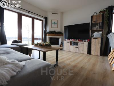 Sale family house Kostomlaty nad Labem, Západní 523 č. 1