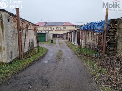 Sale garage Obrnice, nám. 5. května č. 4