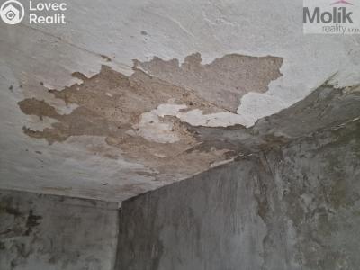 Sale garage Obrnice, nám. 5. května č. 6