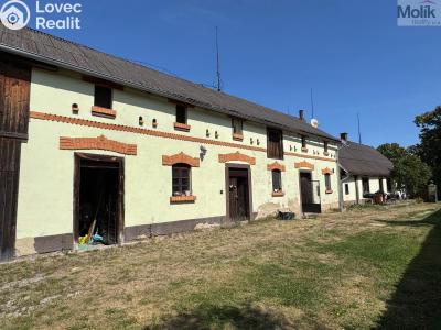 Prodej rodinného domu Velečín č. 1