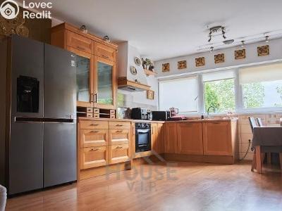 Продажа семейного дома Jenštejn, Hradní č. 9