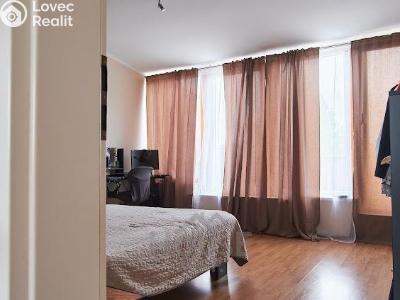 Продажа семейного дома Jenštejn, Hradní č. 20