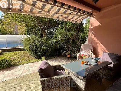 Продажа семейного дома Jenštejn, Hradní č. 24