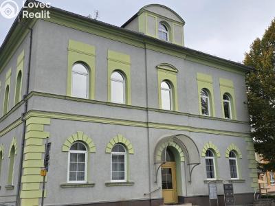 Pronájem obchodního prostoru Bílina, Náměstí č. 1
