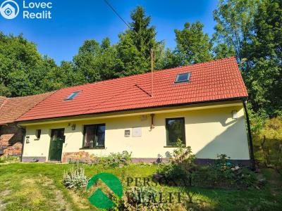 Sale family house Petrovice I č. 1